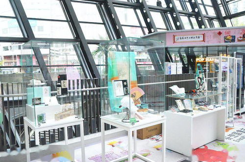 旗袍秀、T恤畫、江南藝術課 上博文創進社區，觀眾齊點贊